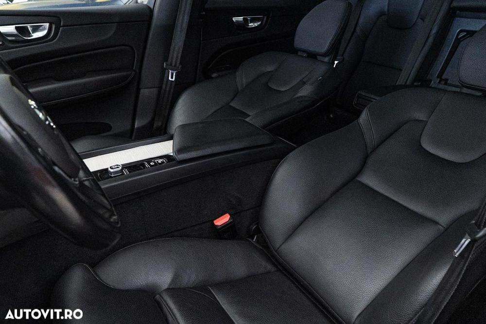 Volvo XC 60 T6 AWD Recharge Geartronic Inscription - 21