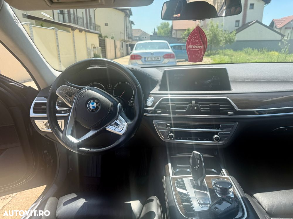 BMW Seria 7 740d xDrive - 9
