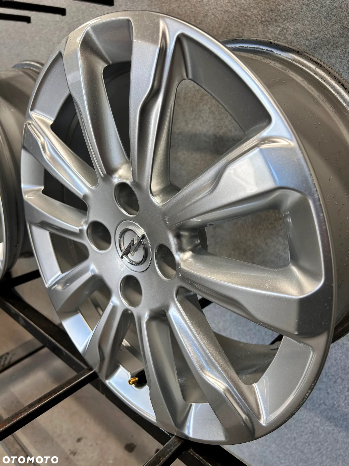 4 FELGI ALU. OPEL MOKKA B, CORSA F, PEUGEOT 208,C3,DS3 16'' 6,5J ET32 GM: OP00126 K4, 9835097280 - 13