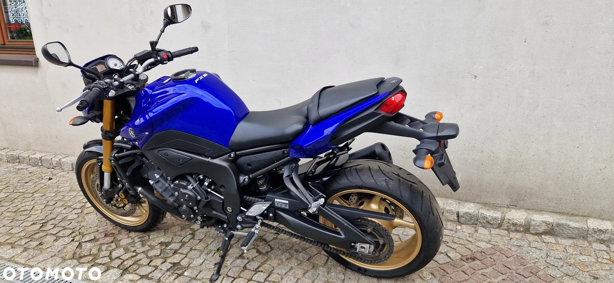 Yamaha FZ - 11