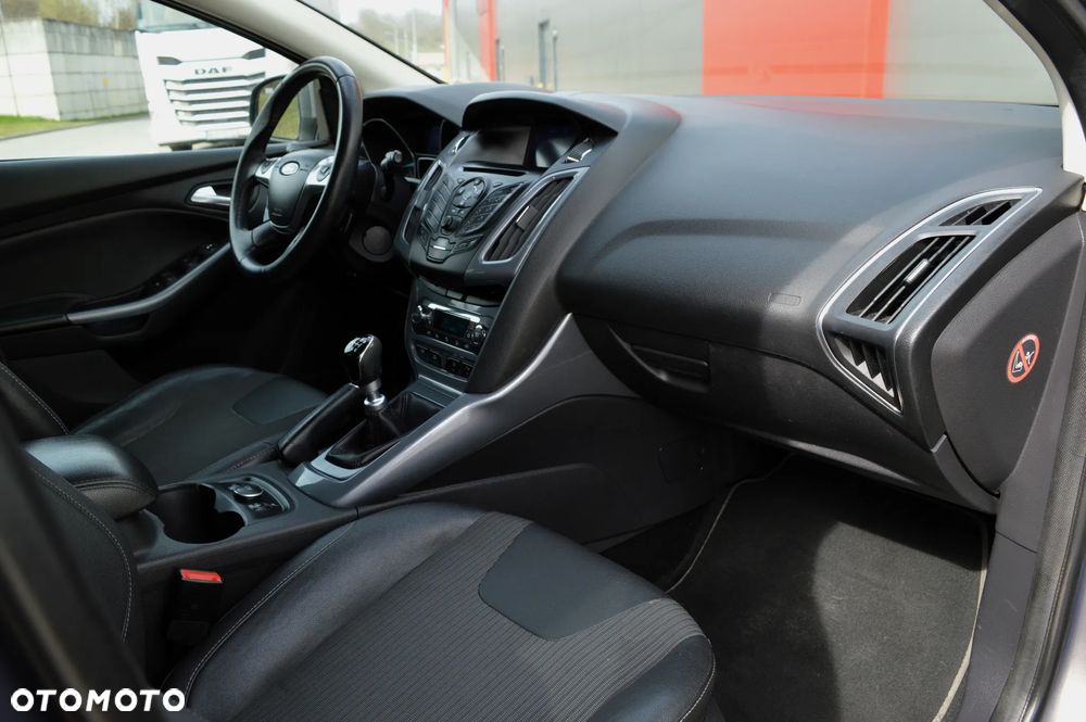 Ford Focus 2.0 TDCi DPF Titanium - 10