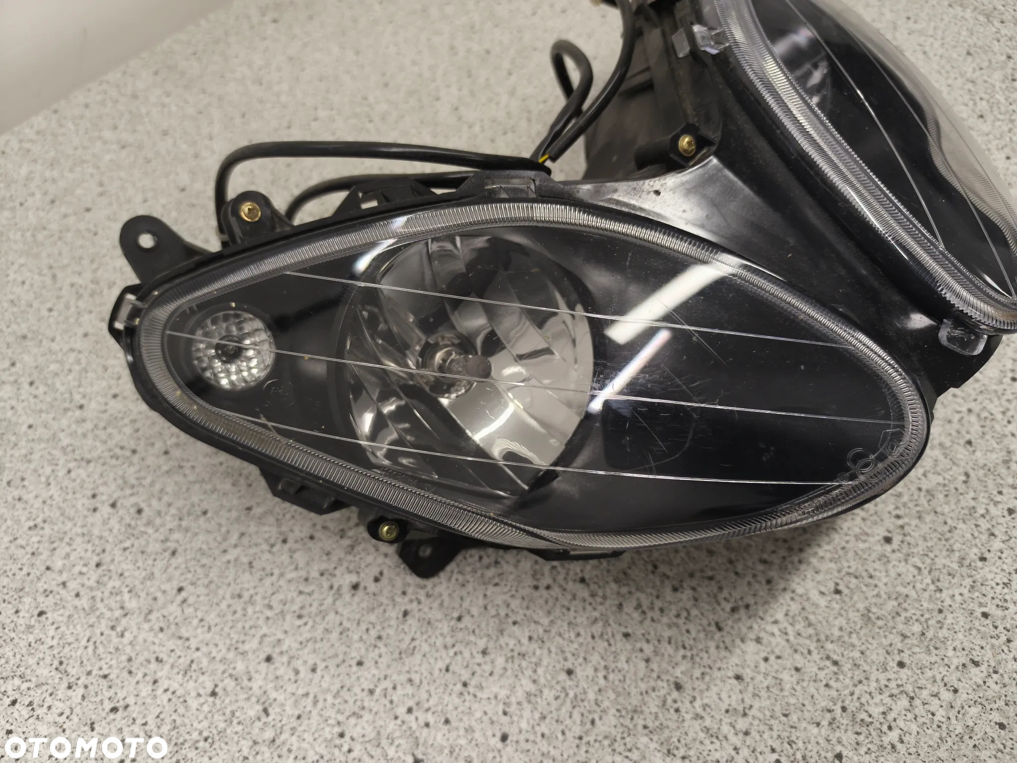 Lampa przód, przednia, reflektor Piaggio NRG - 2