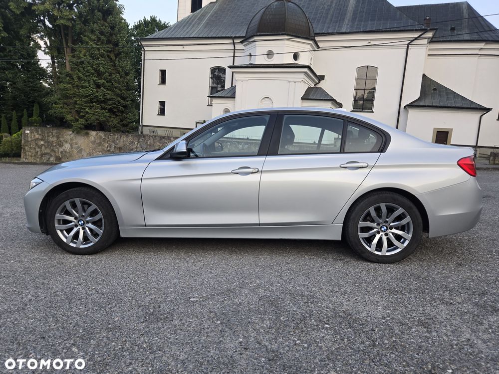 BMW Seria 3 320d - 31