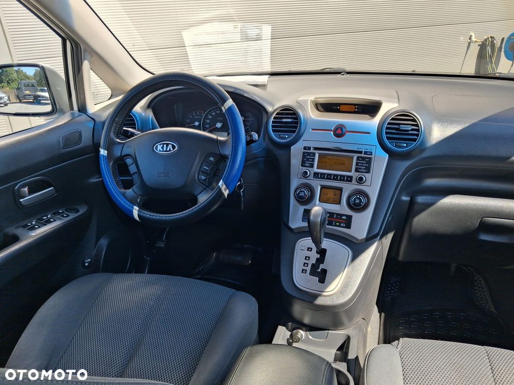 Kia Carens - 7