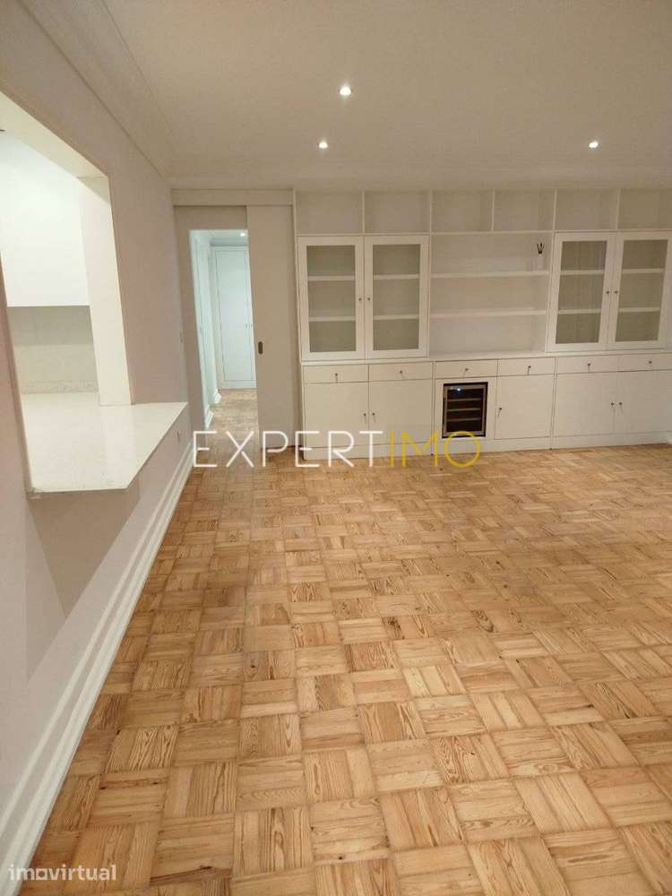 Apartamento T4 para arrendamento em Avenidas Novas - Grande imagem: 2/20