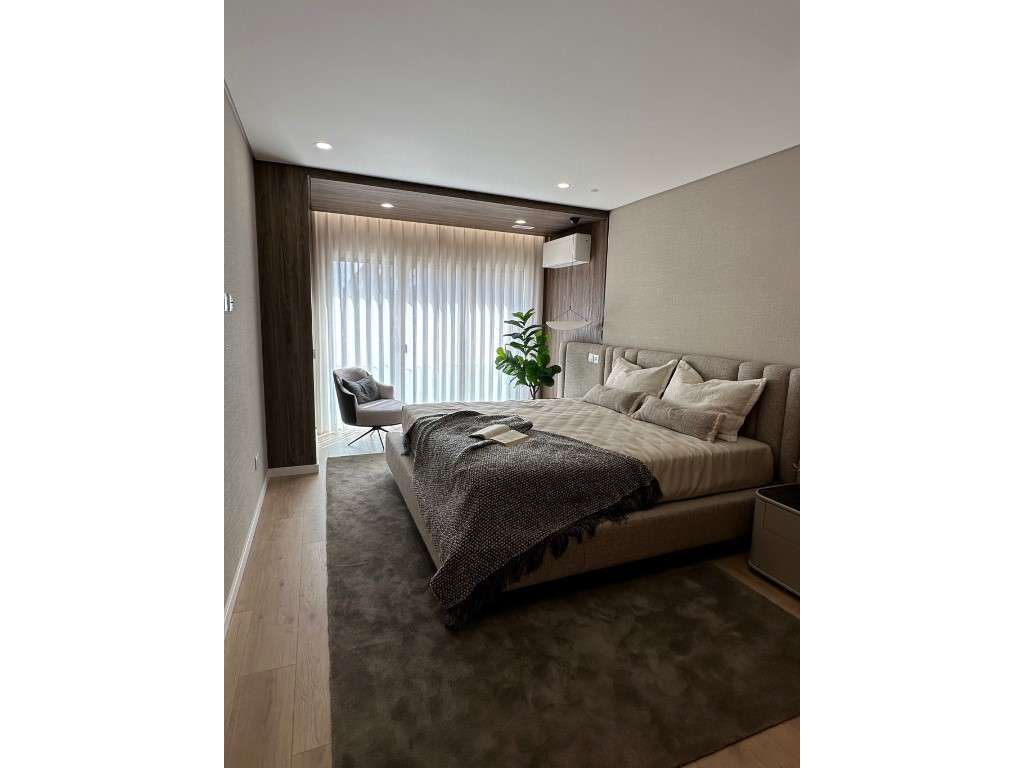 MONTIJO - APARTAMENTO DE LUXO - T4 C/ GARAGEM PERTO DO FÓRUM - Grande imagem: 4/7