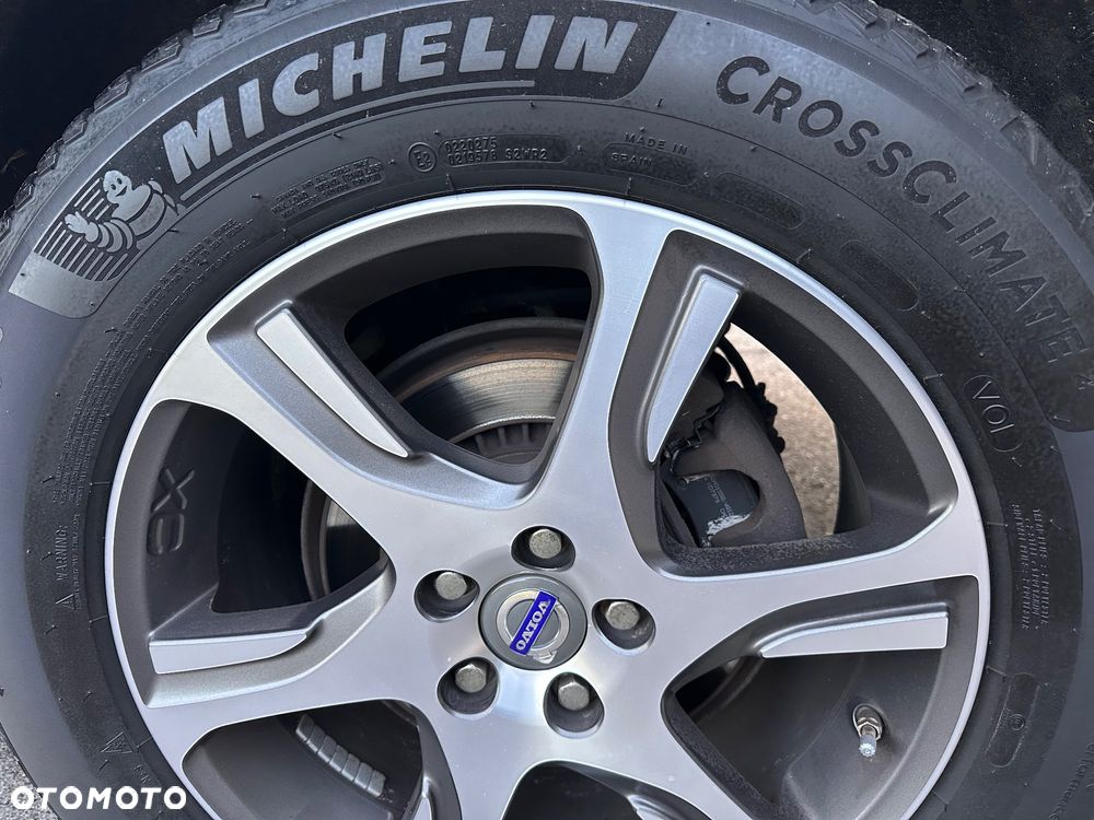 Volvo XC 60 D4 Momentum - 16