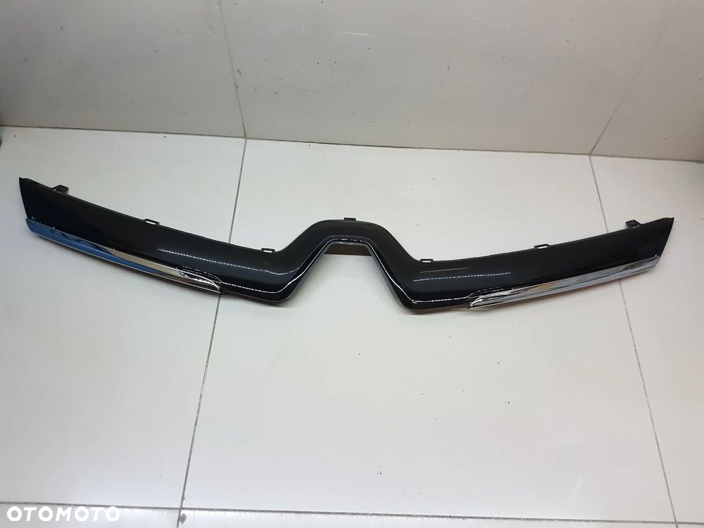 RENAULT CLIO IV ATRAPA GRILL LISTWA CHROM PRZOD