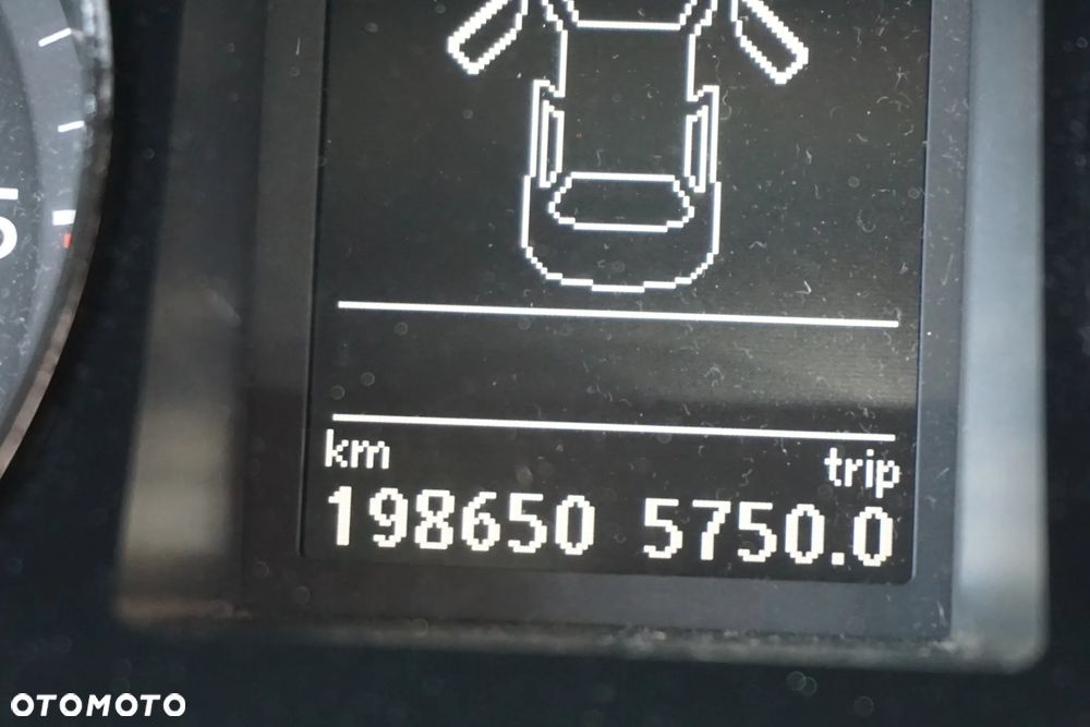 Volkswagen Passat Variant 2.0 TDI DPF Comfortline Blue Motion Technology - 30