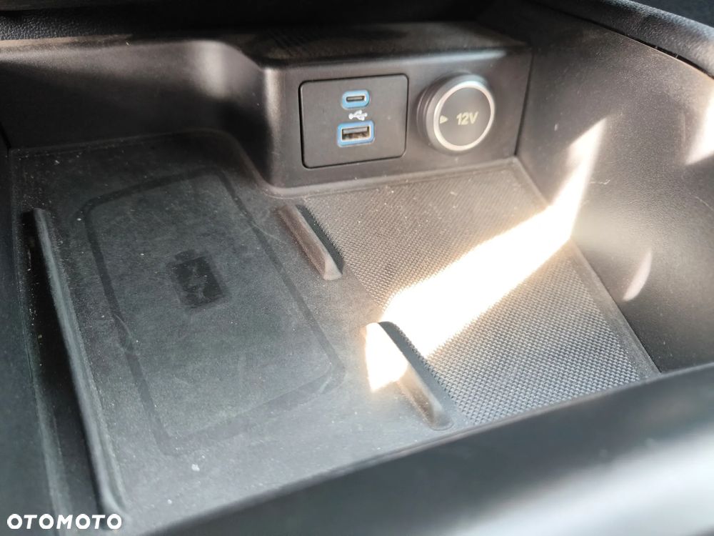 Ford Kuga 1.5 EcoBoost TITANIUM X - 12