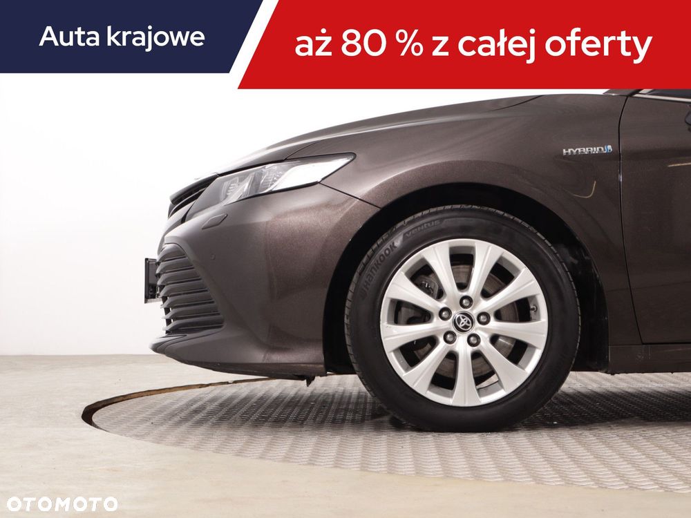 Toyota Camry - 16