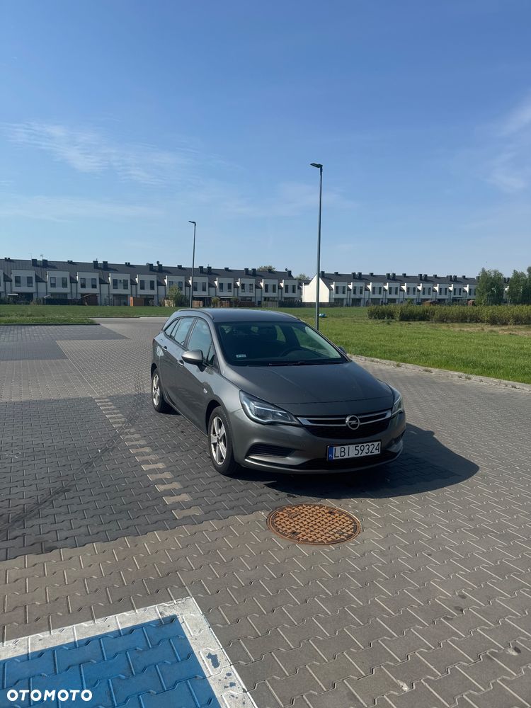 Opel Astra - 1
