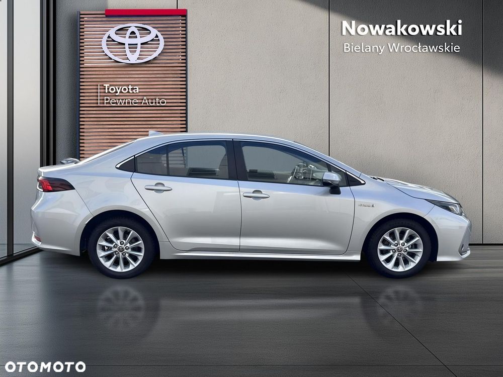 Toyota Corolla 1.8 Hybrid Comfort - 27