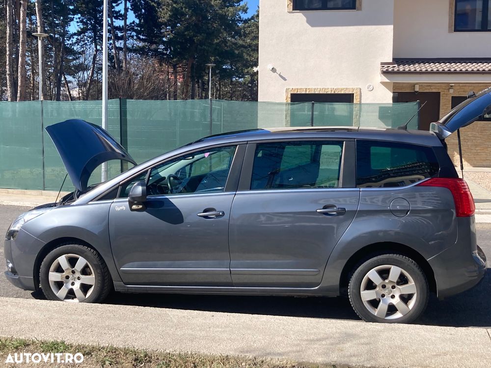 Peugeot 5008 HDI FAP 150 Family - 10