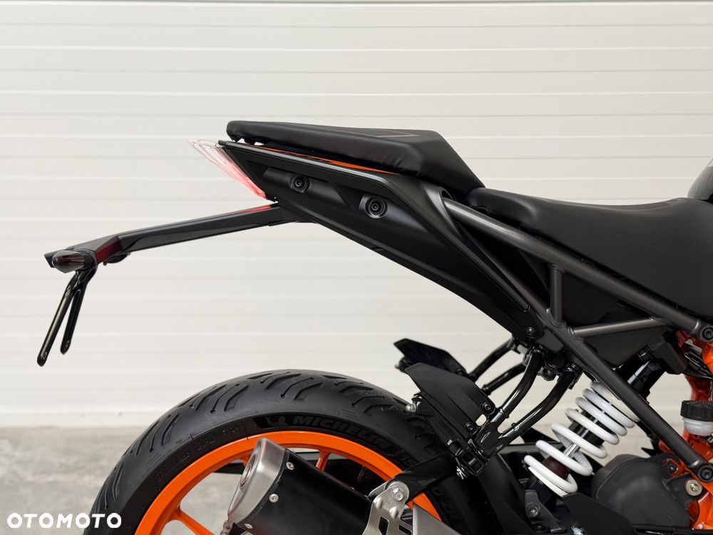 KTM Duke - 19