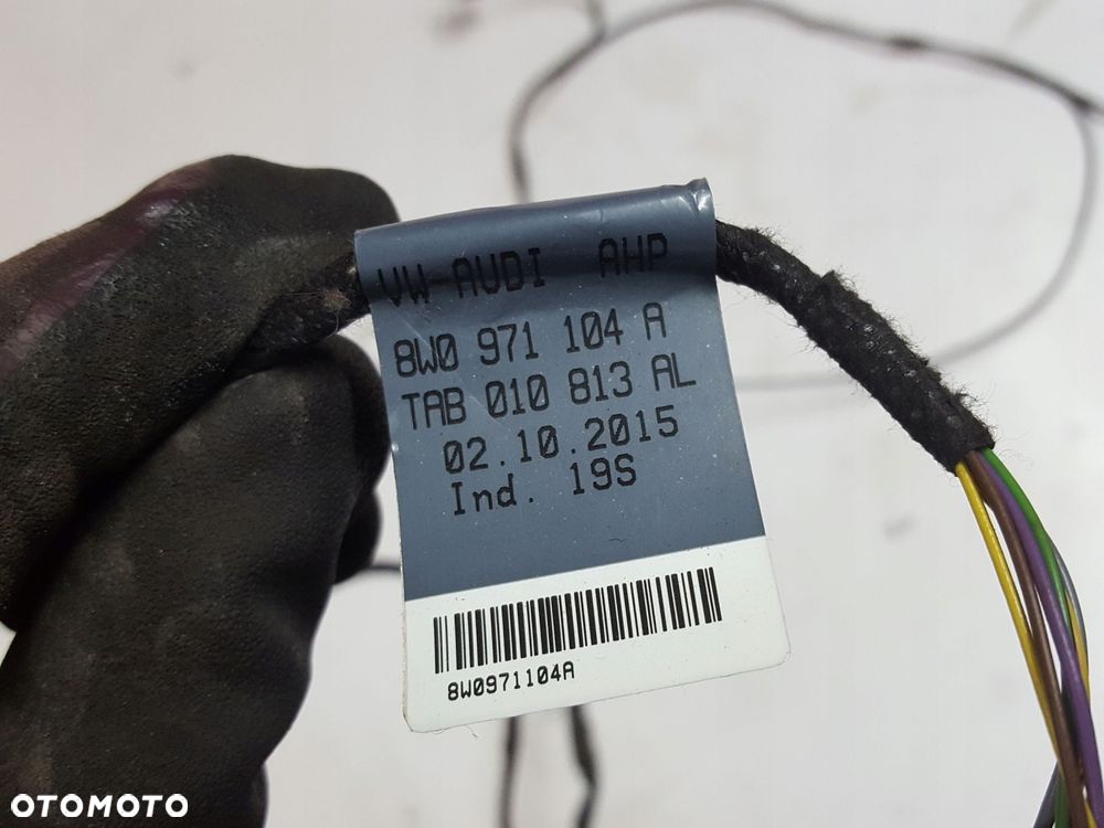 AUDI A4 B9 8W 15-18r SEDAN INSTALACJA CZUJNIKÓW PARKOWANIA PDC TYŁ - 2