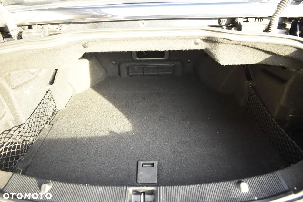 Mercedes-Benz Klasa E 350 4Matic 7G-TRONIC - 12