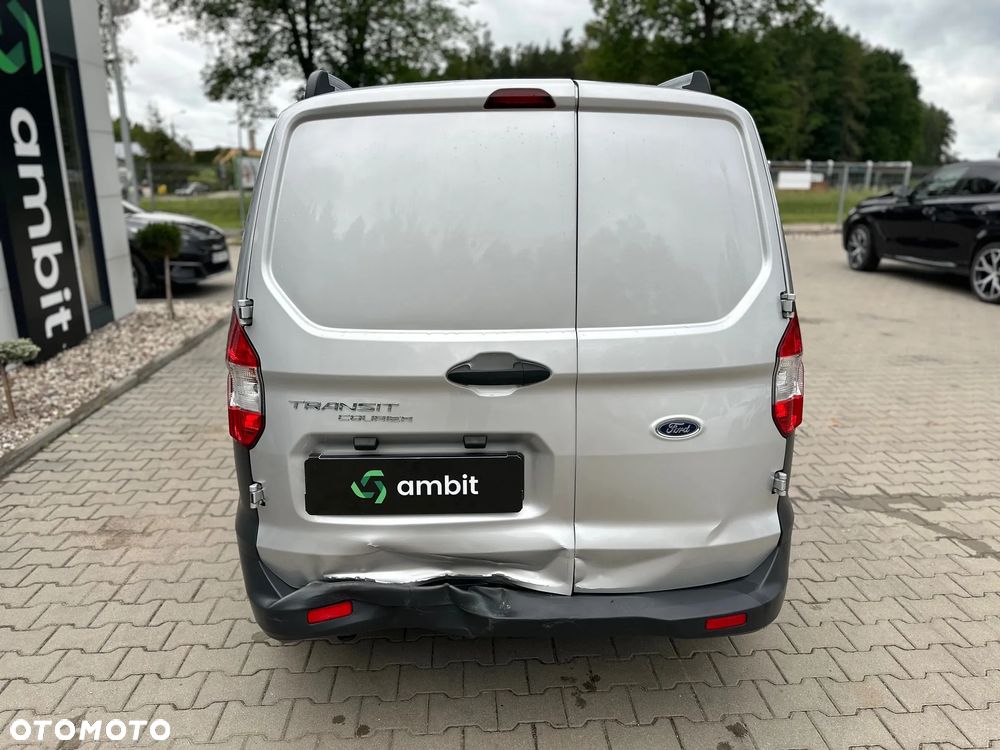 Ford Transit Courier - 8