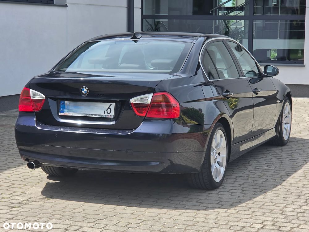 BMW Seria 3 318i Edition Sport - 14
