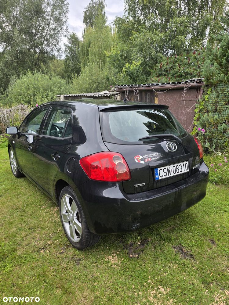 Toyota Auris 1.6 VVT-i Luna - 1