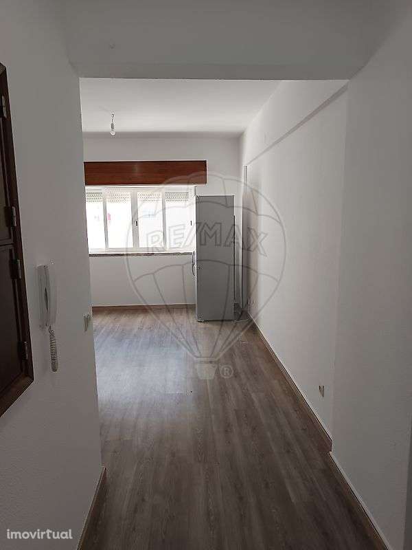 Apartamento T0 para arrendamento - Grande imagem: 3/8