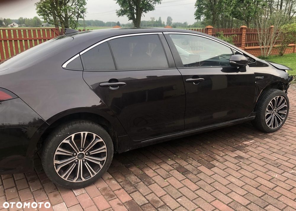 Toyota Corolla 1.8 Hybrid Club - 4