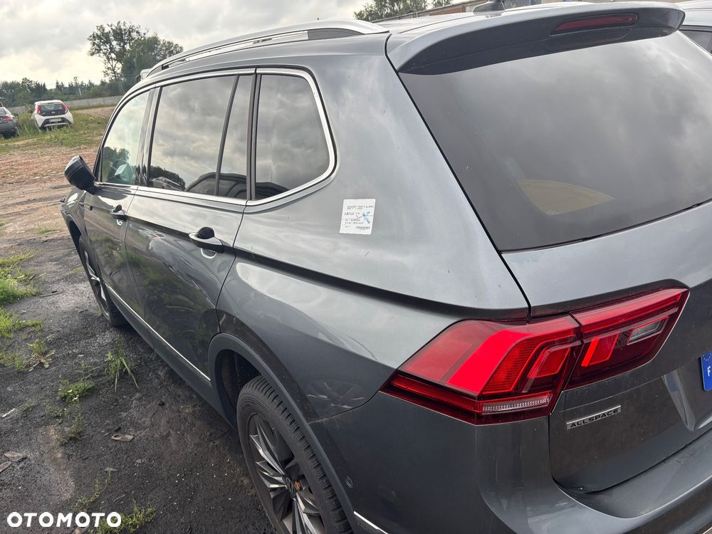 Volkswagen Tiguan Allspace 2.0 TDI Elegance DSG - 9