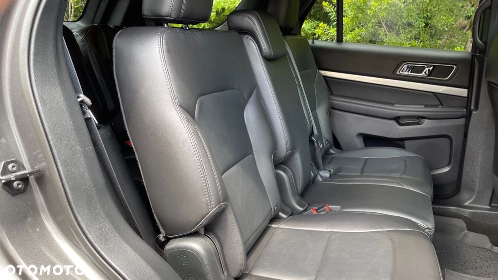 Ford Explorer - 20