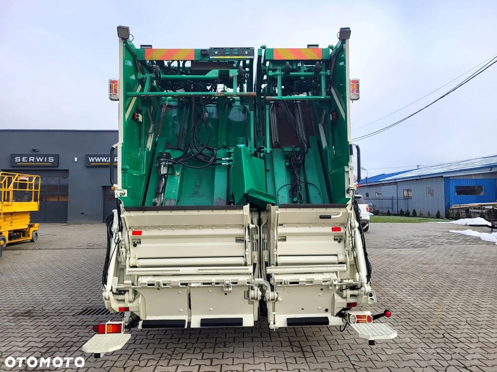 Mercedes-Benz Econic 2630 dwukomorowa - 13