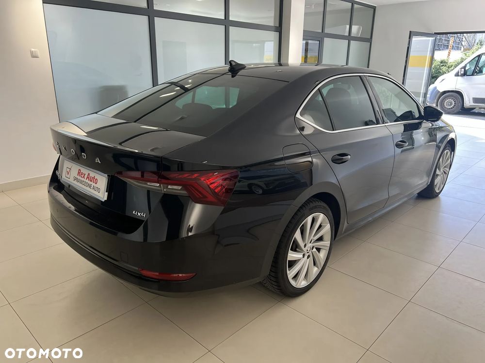 Skoda Octavia 2.0 TSI 4x4 Style DSG - 7