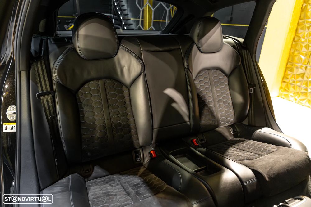 Audi RS6 Avant 4.0 TFSi Plus quattro Tiptronic - 37