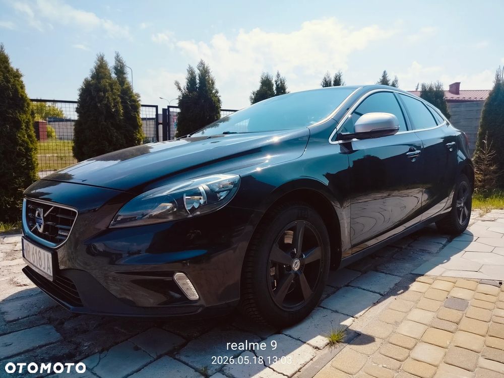 Volvo V40 D4 Drive-E R-Design Summum - 1