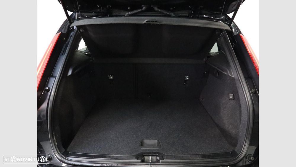 Volvo XC 40 1.5 T4 PHEV Core - 21