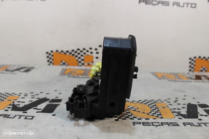 Fecho Da Porta Frente Direita Bmw X5 (E70)  51217283630 / 7283630 - 4