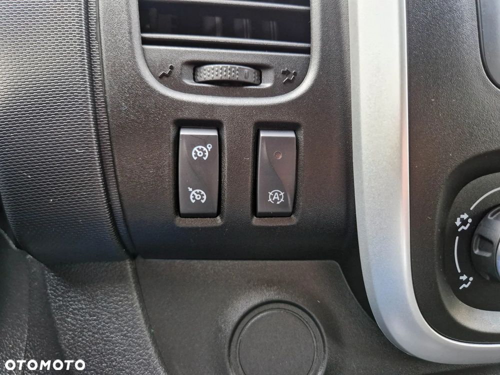 Renault Trafic Grand SpaceClass 2.0 dCi EDC - 31