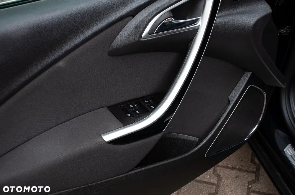 Opel Astra 1.6 Turbo Edition Sport - 28