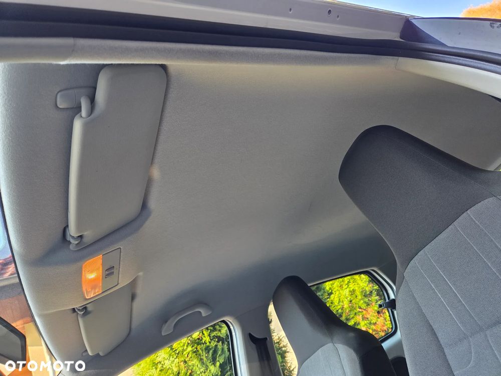 Volkswagen up! BlueMotion Technology move - 22