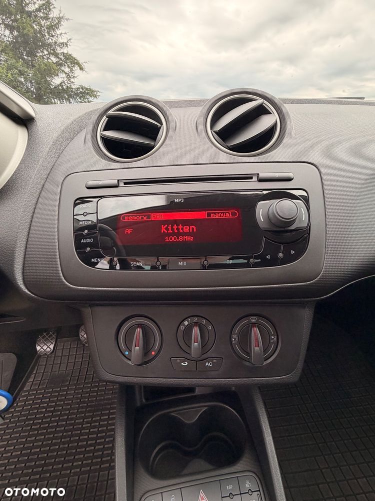 Seat Ibiza SC 1.4 16V Style - 13