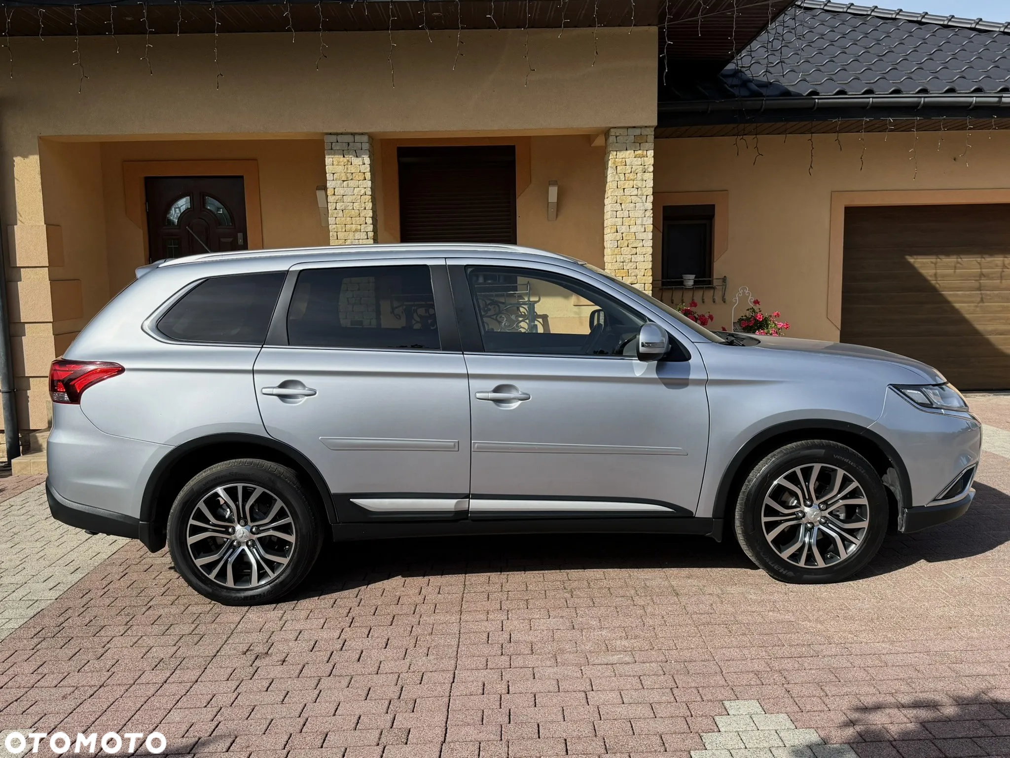 Mitsubishi Outlander 2.0 Intense 4WD CVT - 4
