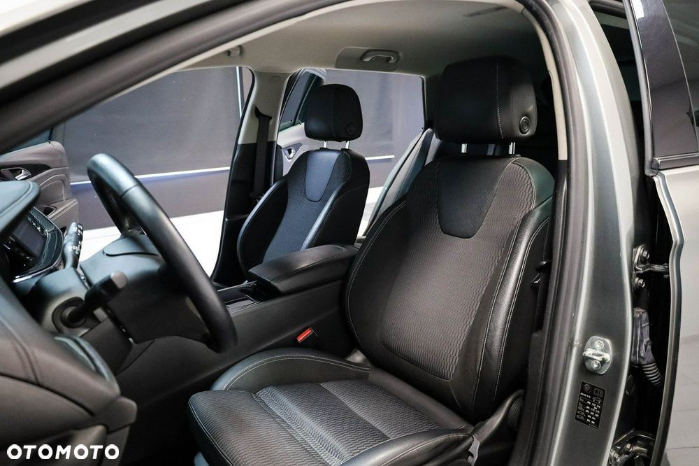 Opel Insignia - 18