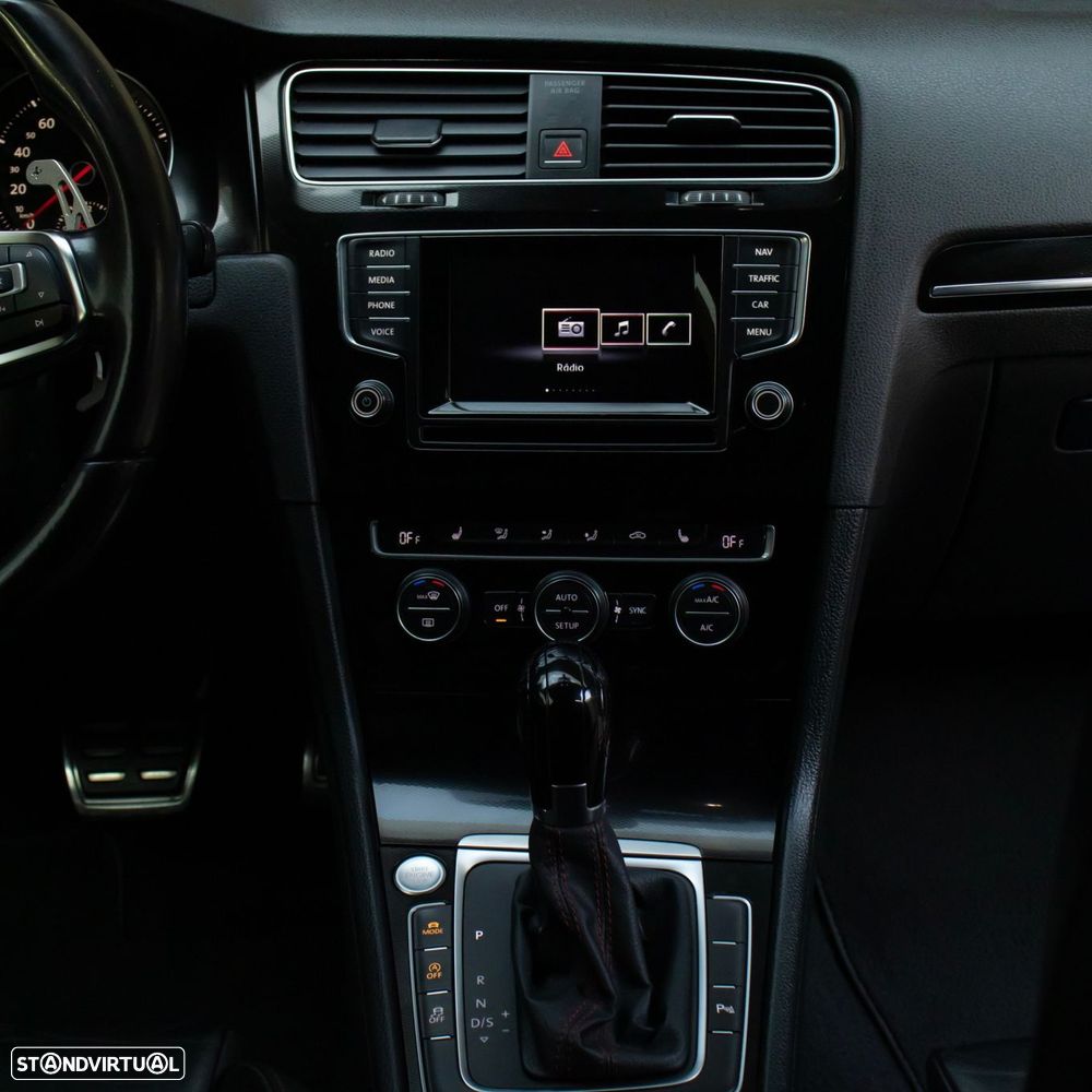 VW Golf GTI Performance BlueMotion DSG - 25