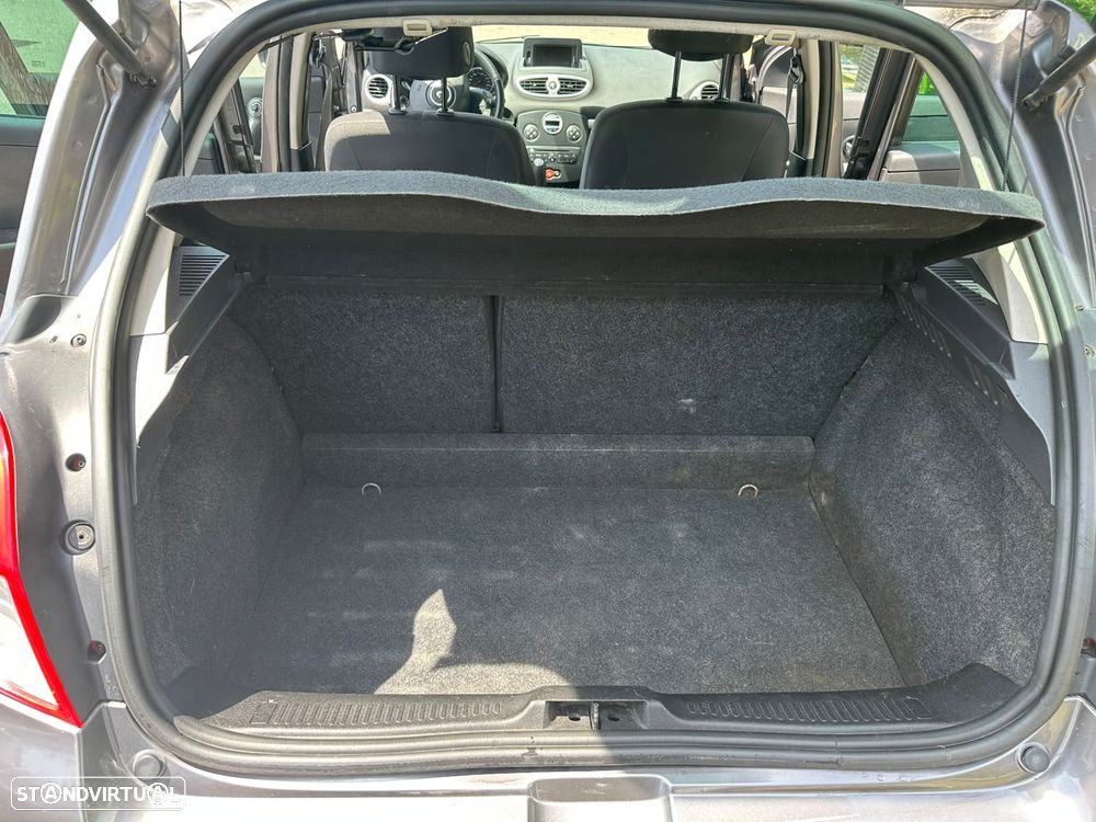 Renault Clio 1.2 16V Dynamique - 11