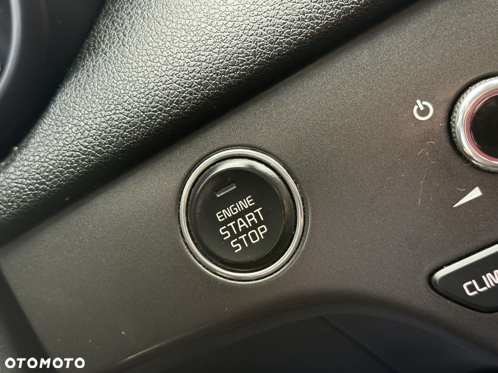 Kia Sportage 2,0 CRDI 2WD ISG Spirit - 23