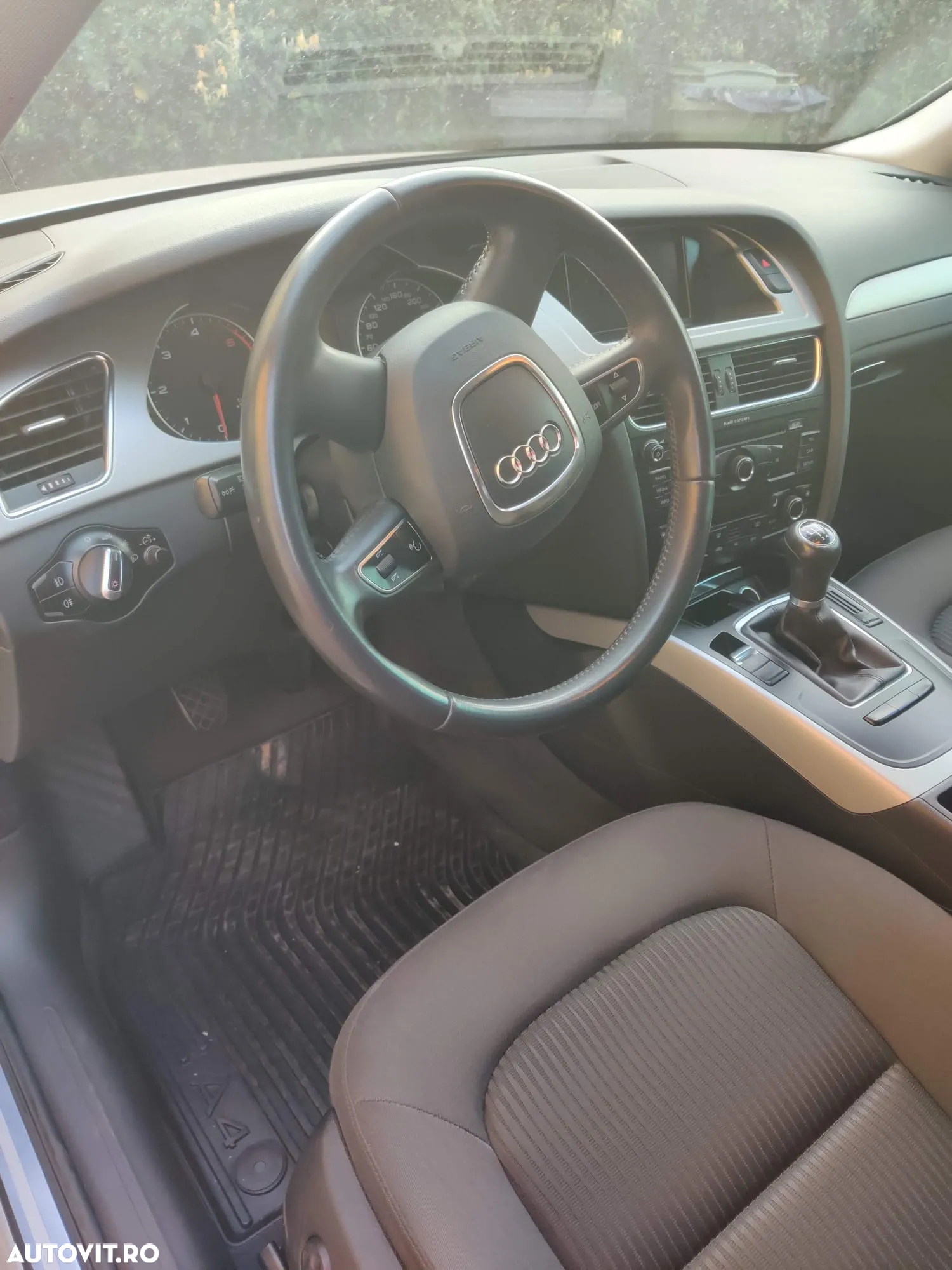 Audi A4 2.0 TDI B8 - 6