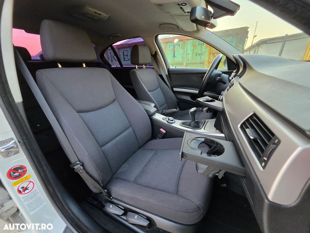 BMW Seria 3 318d DPF Edition Exclusive - 27