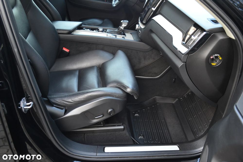 Volvo XC 60 D4 Geartronic Inscription - 17