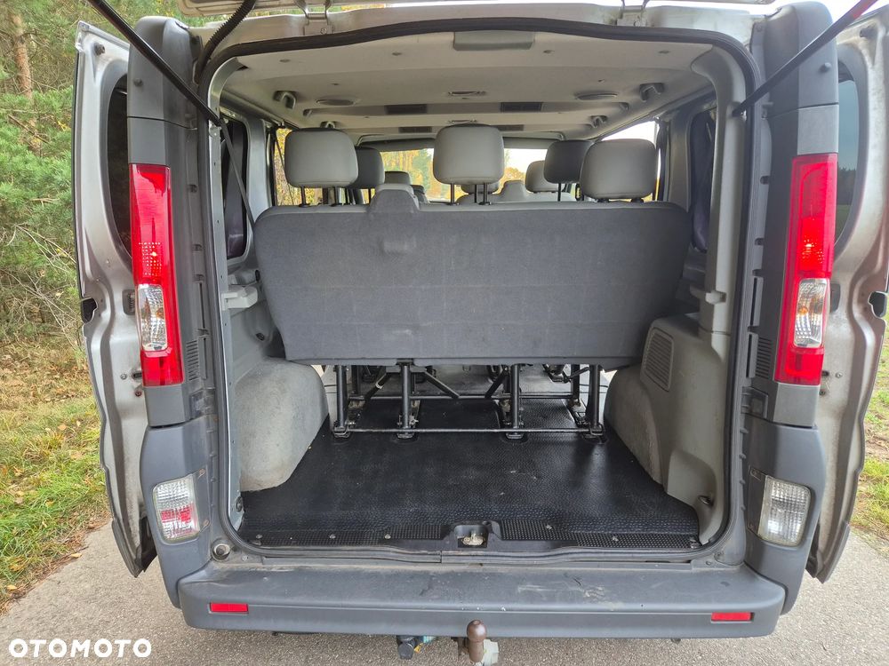 Opel Vivaro - 10