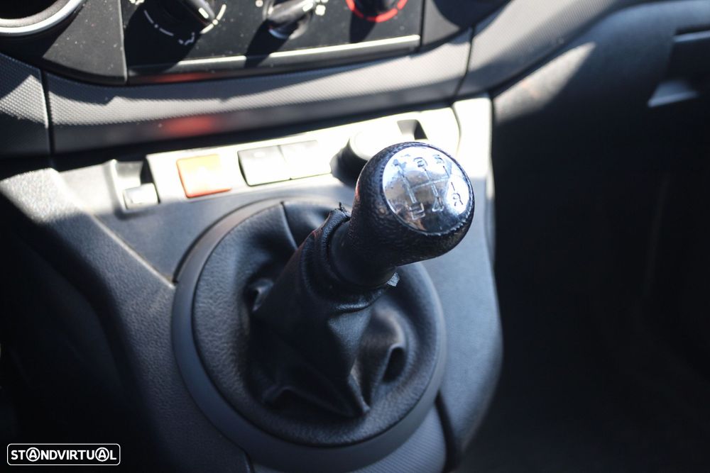 Citroën Berlingo 1.6 HDi 600 3L - 25