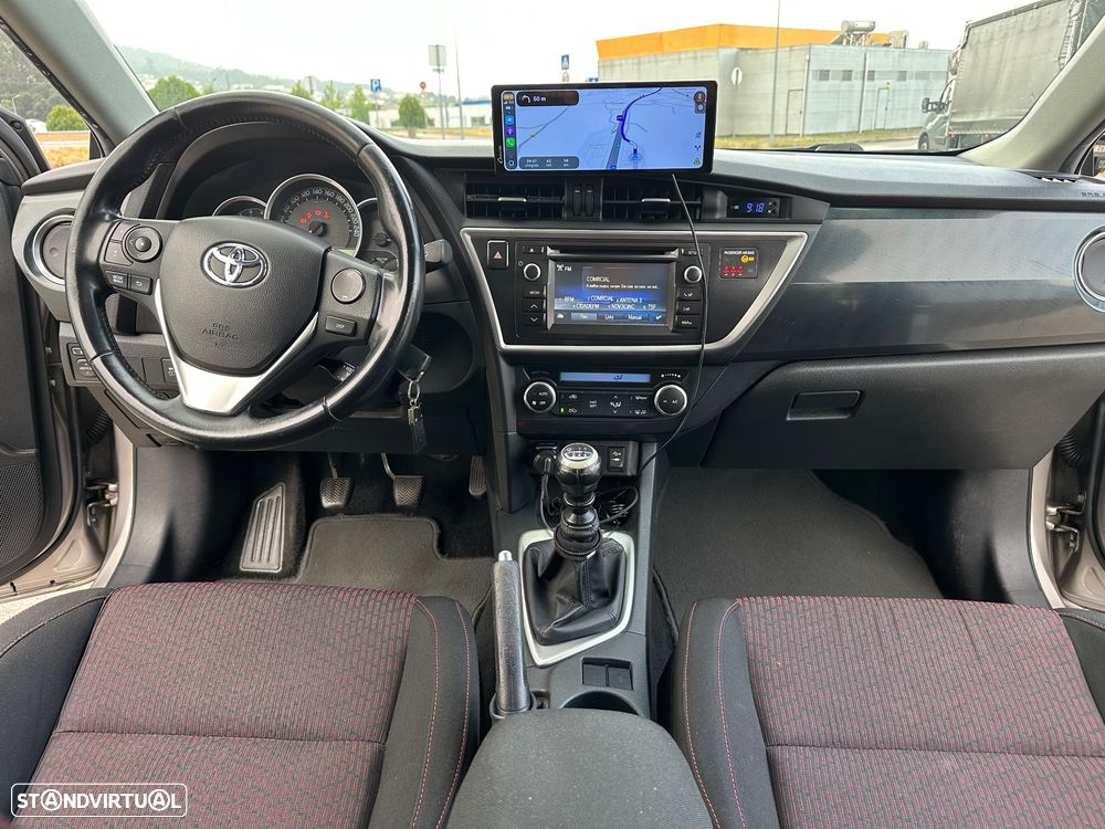 Toyota Auris Touring Sports 1.4 D-4D Com+P.Sport - 16