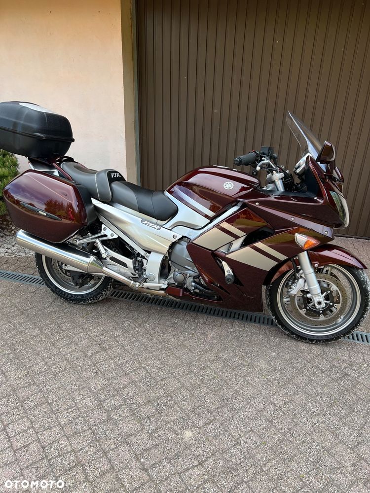 Yamaha FJR - 2